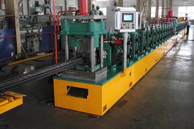 Fully Automatic Top Quality Shelves Racking Roll Forming Machine